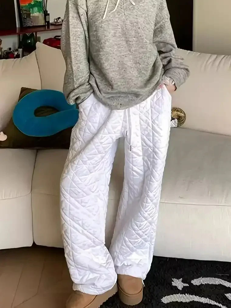 Women's Diamond Quilted Wide-Leg Trousers - Image 2