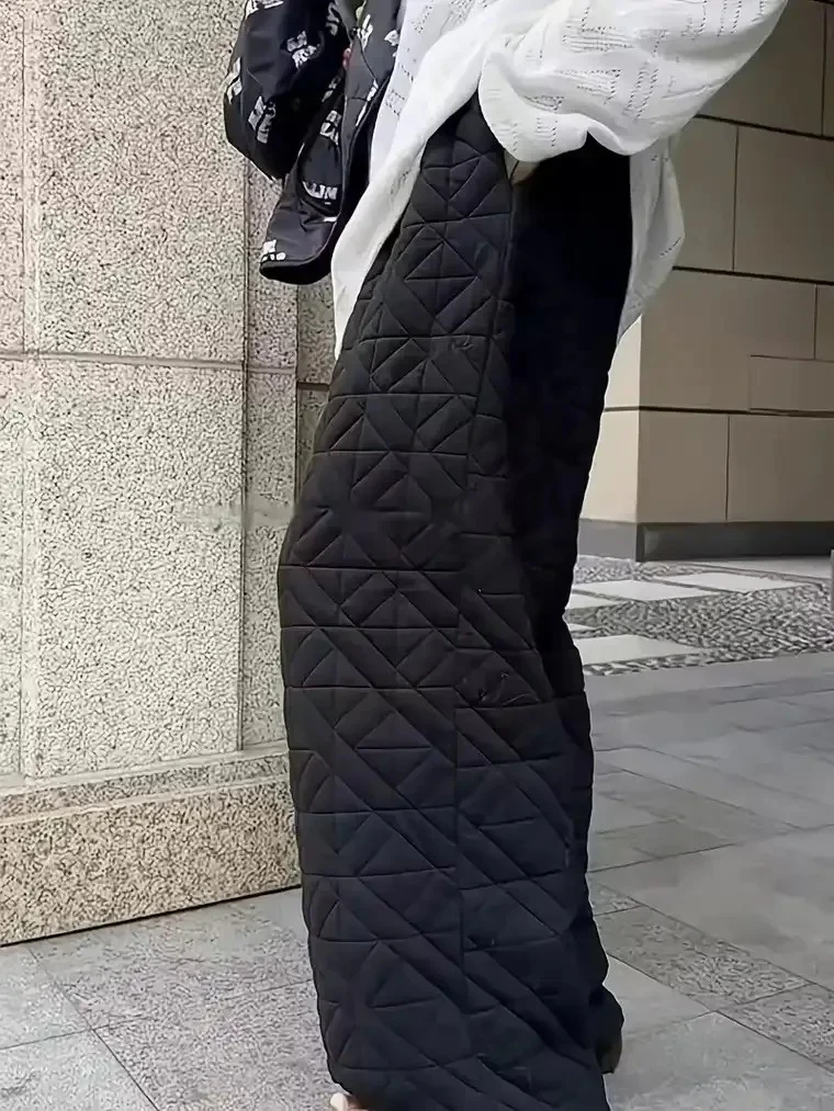 Women's Diamond Quilted Wide-Leg Trousers - Image 3