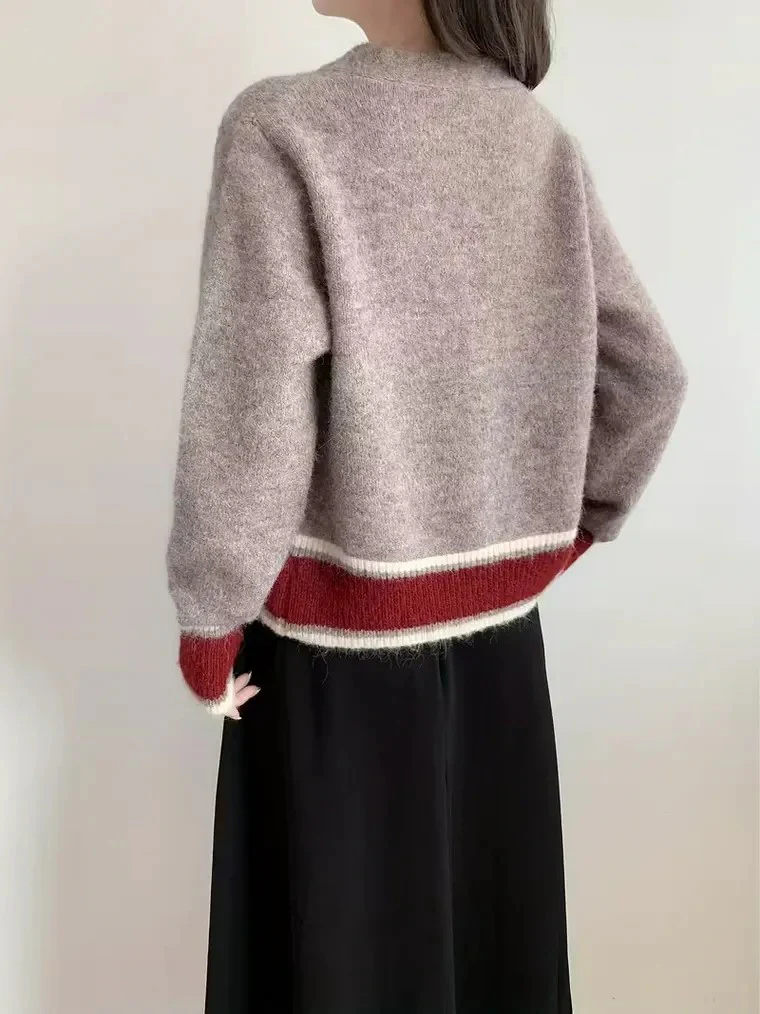 Women's Heathered V-Neck Cardigan - Image 3