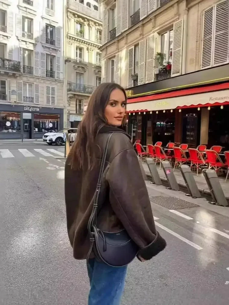 Women's Oversized Lapel Jacket - Image 3