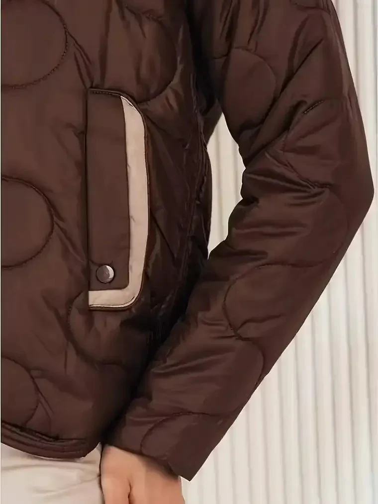 Women's Quilted Wave Pattern Jacket - Image 3
