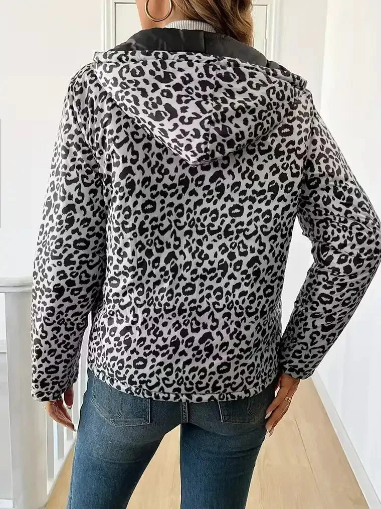 Women's Reversible Puffer Jacket - Image 5