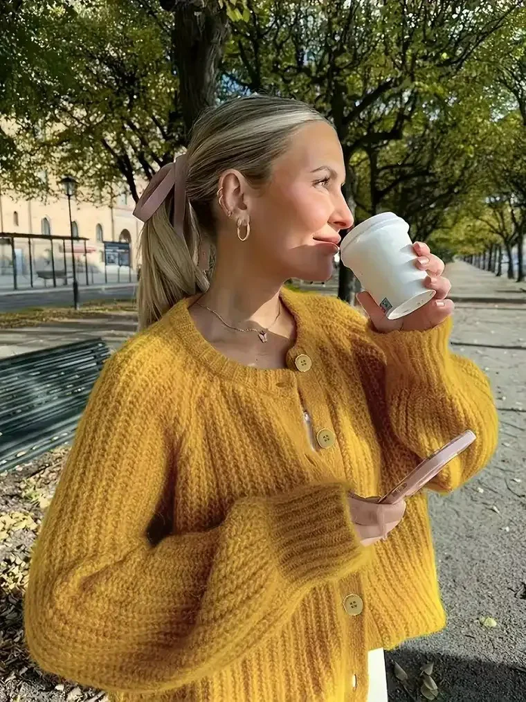 Women's Ribbed Knit Cardigan