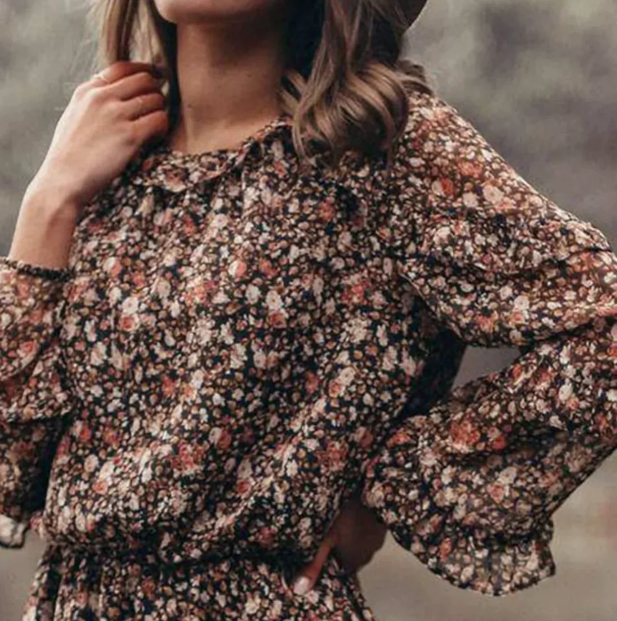 Women's Summer Floral Mini Dress with Layered Ruffles and Long Sleeve - Image 2