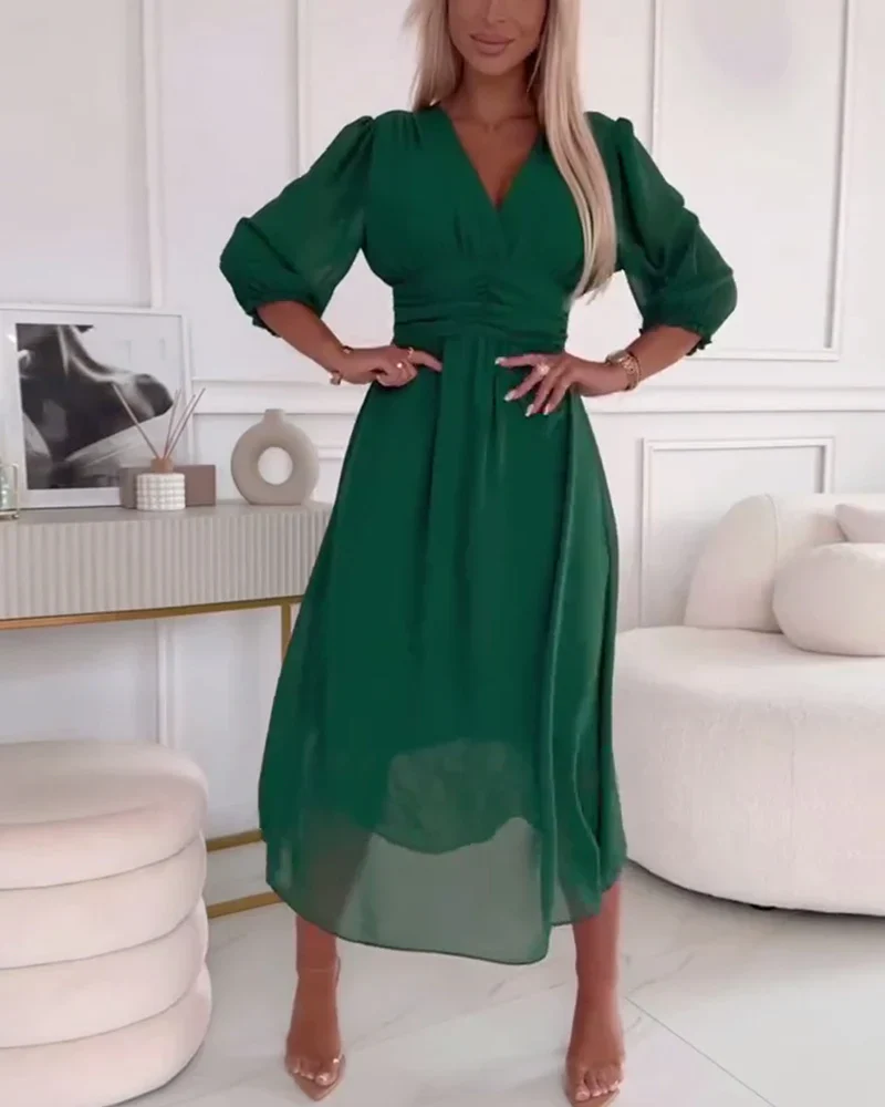 Women's Summer Midi Dress with Puff Sleeves and V-neckline - Image 4