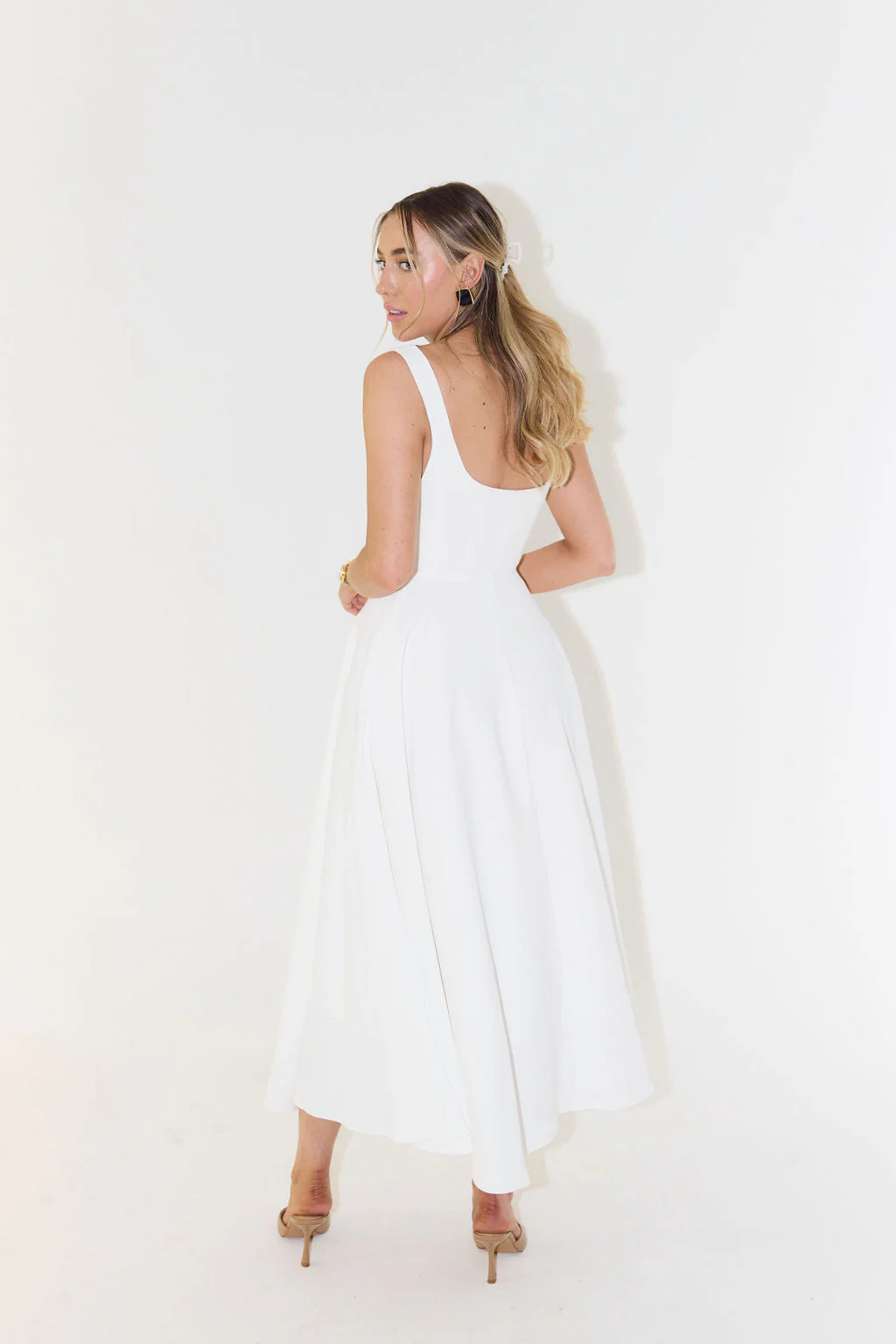 Women's Summer Midi Dress with Square Neckline and Sleeveless - Image 6