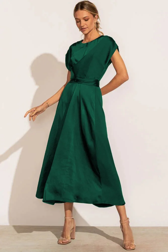 Women's Summer Short Sleeve Midi Dress with Criss-cross Style - Image 2