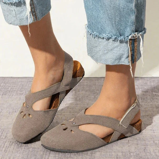 Women's Summer Suede Flat Sandals with Cutout Detail and Cross Straps - Image 7