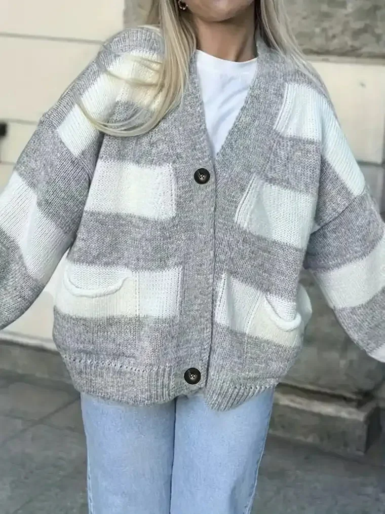 Women's V-neck Chunky Knit Cardigan with Pockets - Image 2