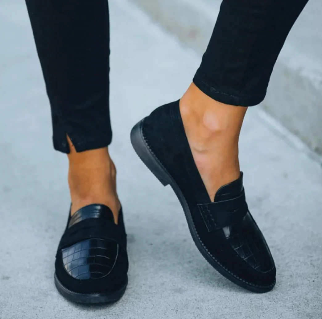 Women's Vegan Leather Loafers with Textured and Glossy Style - Image 4
