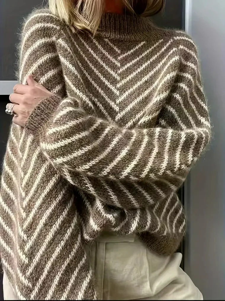 Women's Zigzag Knit Sweater - Image 4